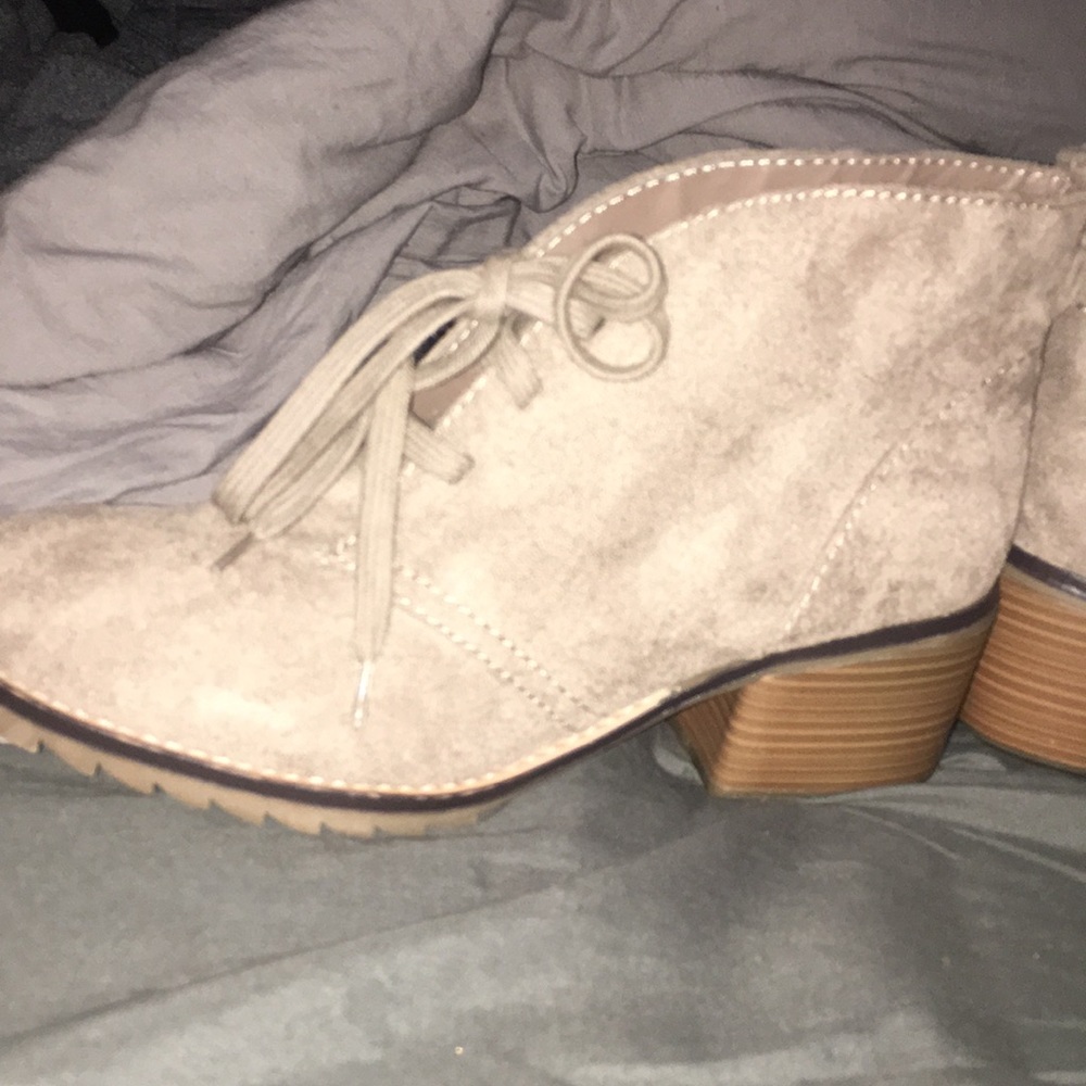 Suede booties - Picture 2 of 7